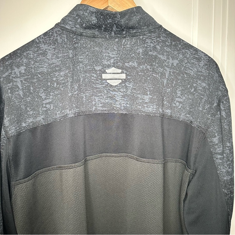 Harley-Davidson Black and Dark Gray Half-Zip Top size large - Picture 5 of 9